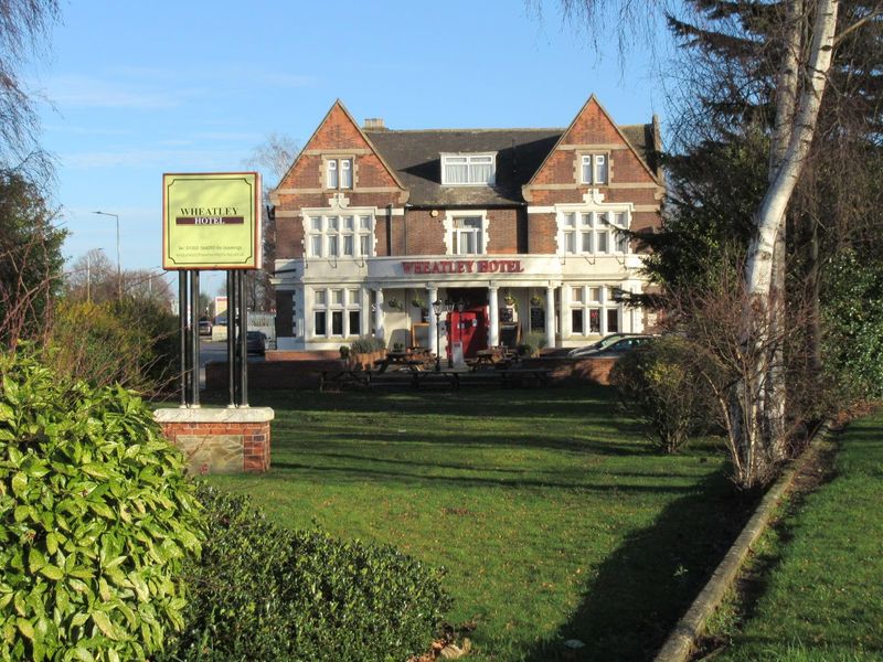 Wheatley Hotel. (Pub, External, Garden, Key). Published on 08-01-2019