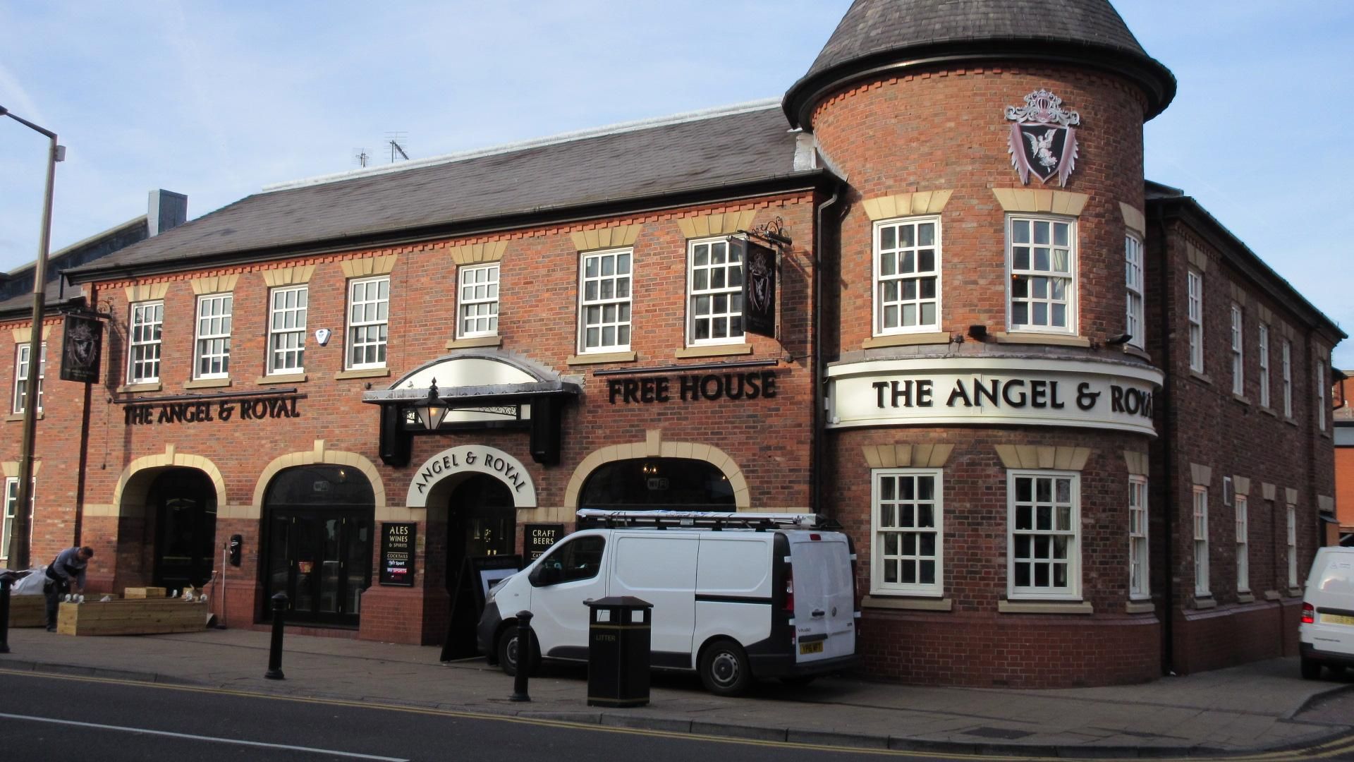 Angel and Royal. (Pub, External). Published on 31-10-2016
