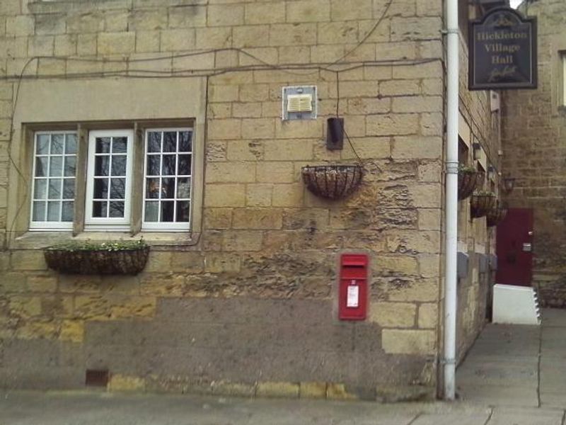 (Pub, External, Sign). Published on 18-11-2013