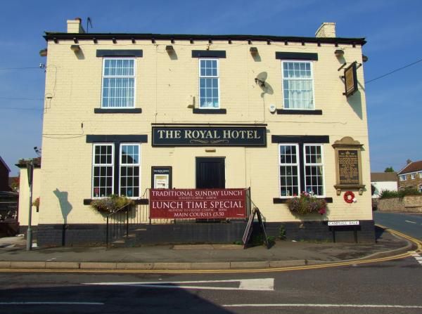 Royal, Norton. (Pub, External, Key). Published on 31-08-2015