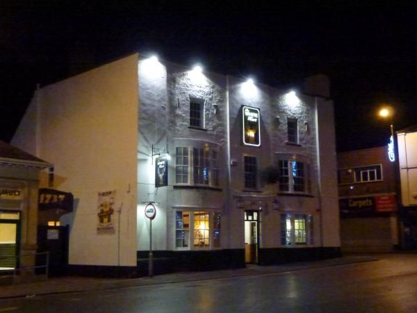 White Hart Thorne. (External). Published on 04-03-2015