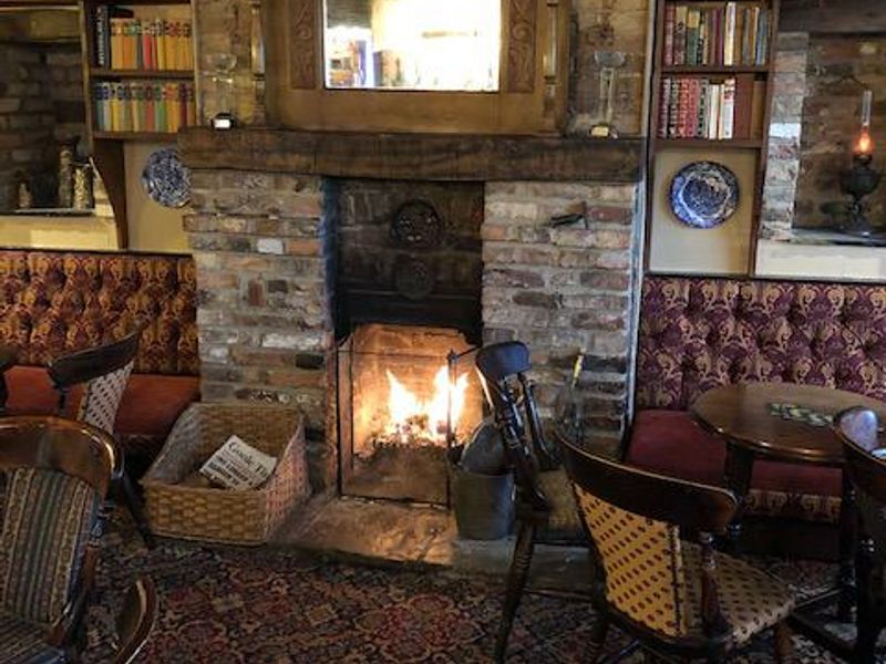 (Pub, Bar). Published on 28-07-2019