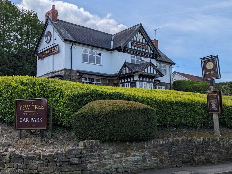 Exterior of The Yew Tree (May 2024). (Pub, External, Sign, Key). Published on 02-06-2024 