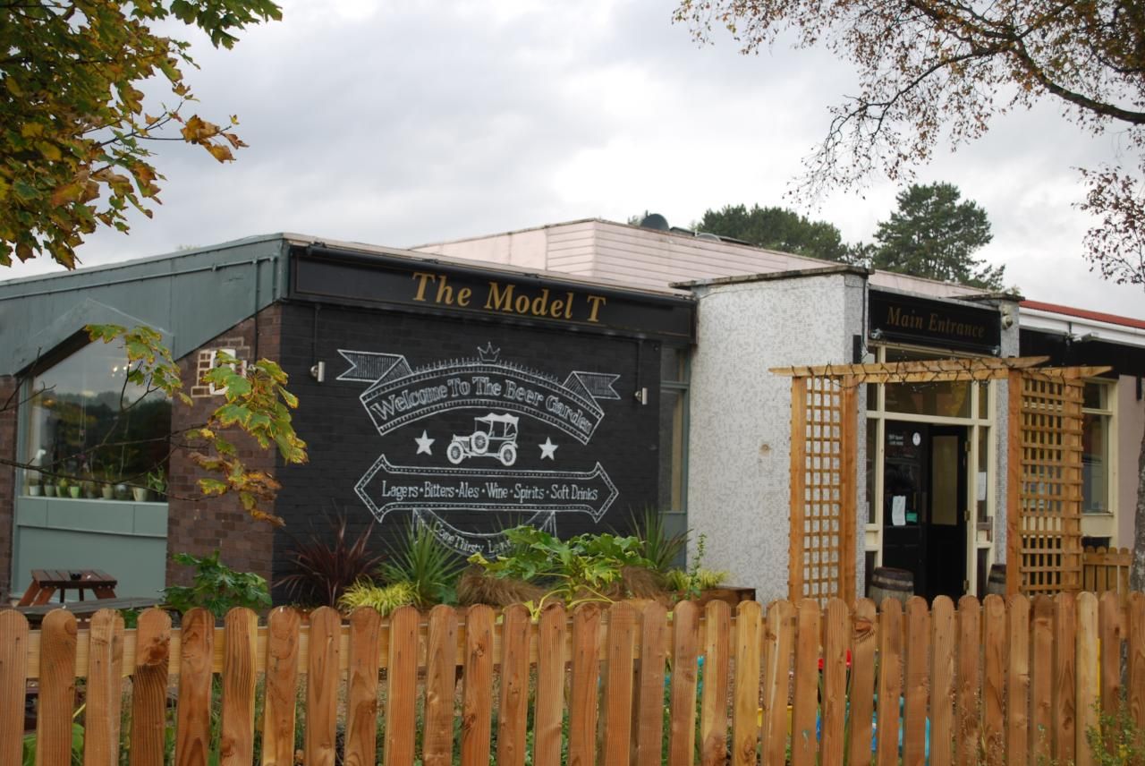 (Pub, Garden, Key). Published on 01-01-1970