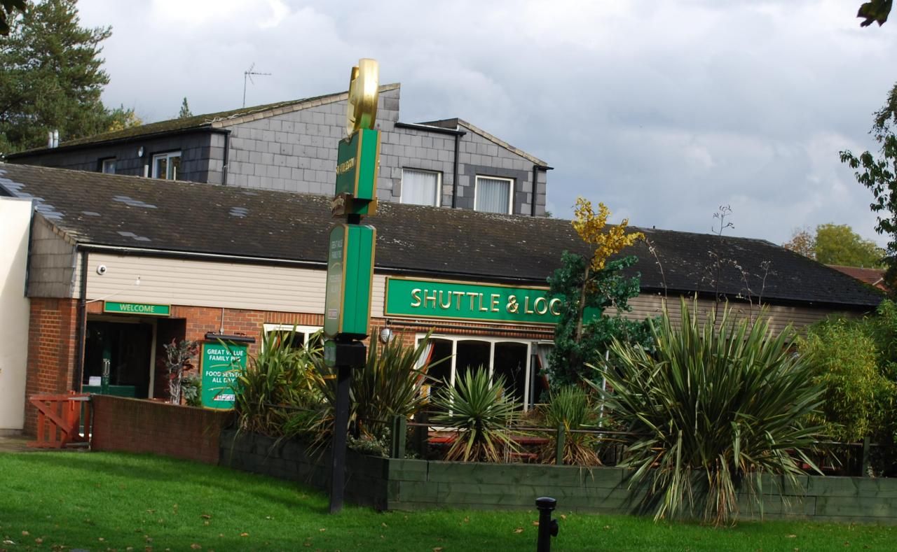 (Pub, External, Garden, Key). Published on 01-01-1970