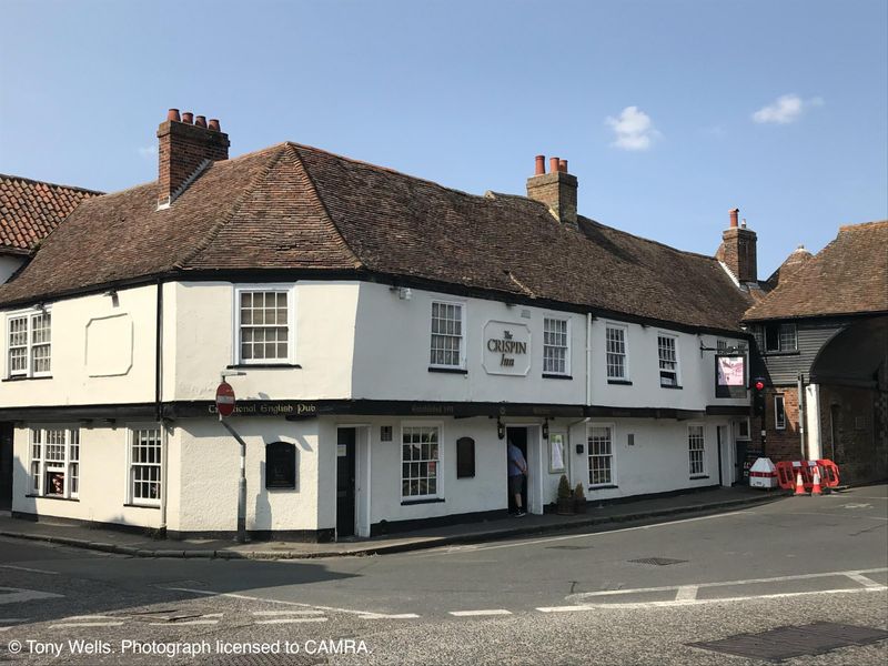 Crispin Inn, Sandwich - External © Tony Wells. (Pub, External, Key). Published on 19-08-2024