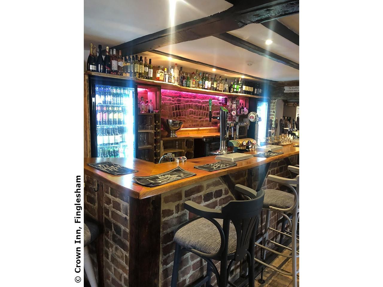 Crown Inn, Finglesham - Bar #1 © Crown Inn. (Pub, Bar). Published on 08-06-2021