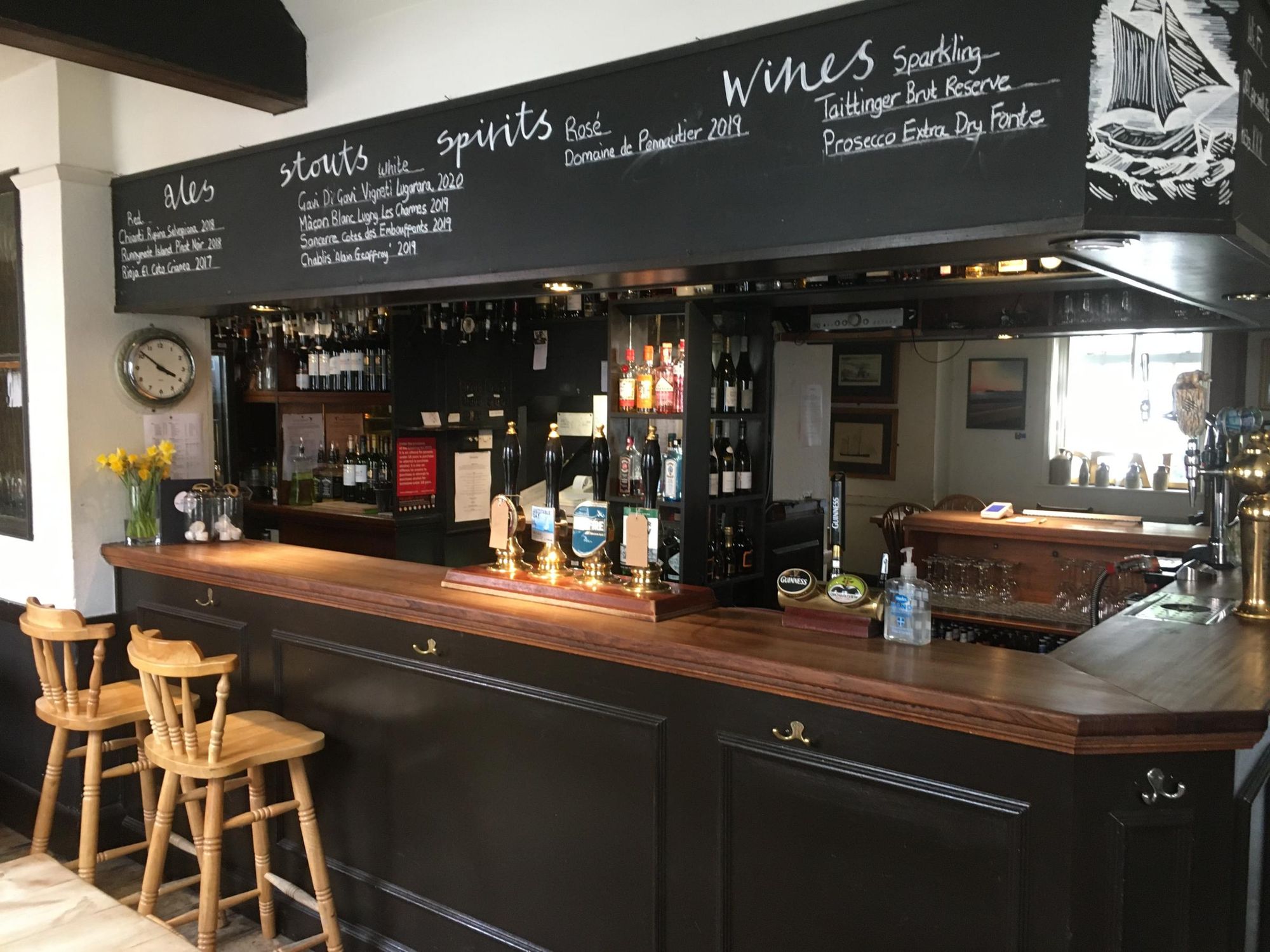 Deal Hoy, Deal - Bar #1 © Tony Wells. (Pub, Bar). Published on 30-03-2023