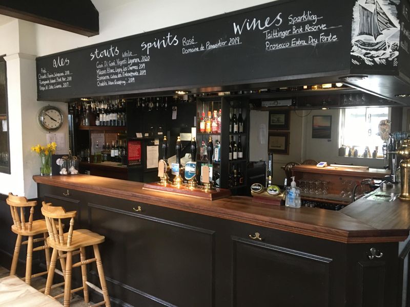 Deal Hoy, Deal - Bar #1 © Tony Wells. (Pub, Bar). Published on 30-03-2023