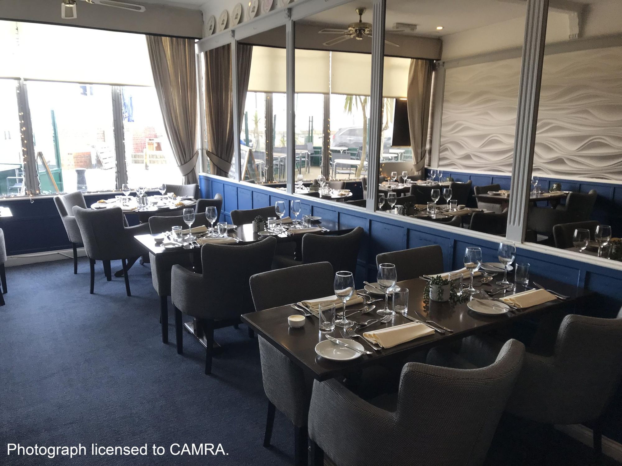 Dunkerleys Hotel, Deal #1 - Restaurant © Tony Wells.. (Pub, Restaurant). Published on 25-04-2024