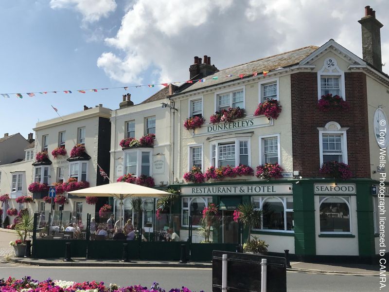 Dunkerleys Hotel, Deal - External © Tony Wells. (Pub, External, Key). Published on 18-08-2024