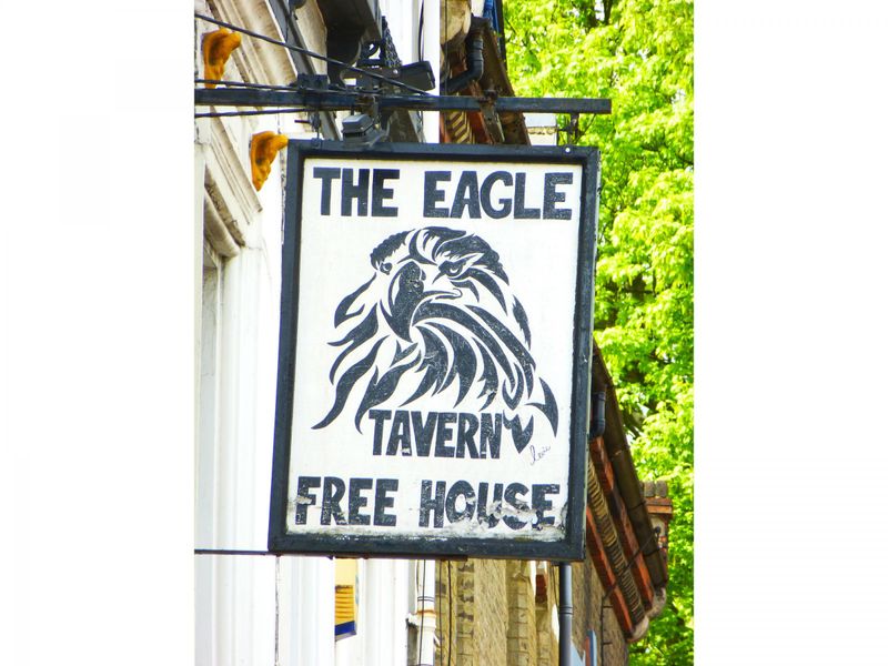 Eagle Tavern, Dover - Sign © Tony Wells. (Pub, Sign). Published on 06-05-2018