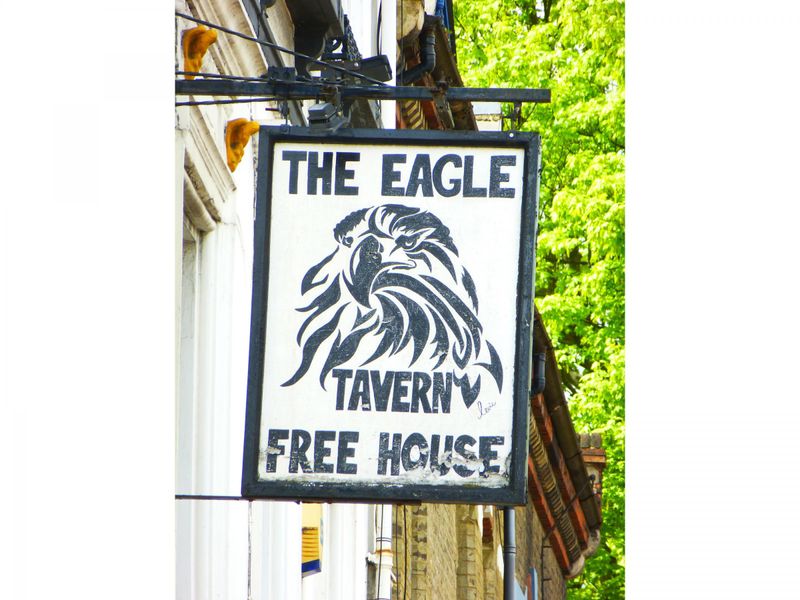Eagle Tavern, Dover - Sign © Tony Wells. (Pub, Sign). Published on 06-05-2018 