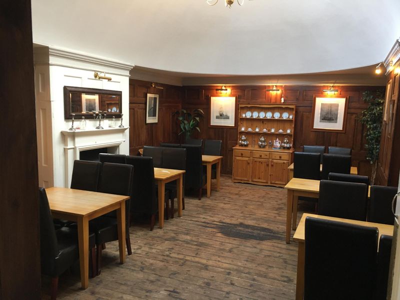 Fleur de Lis, Sandwich - Function Room © Tony Wells. (Pub, Restaurant). Published on 23-01-2022