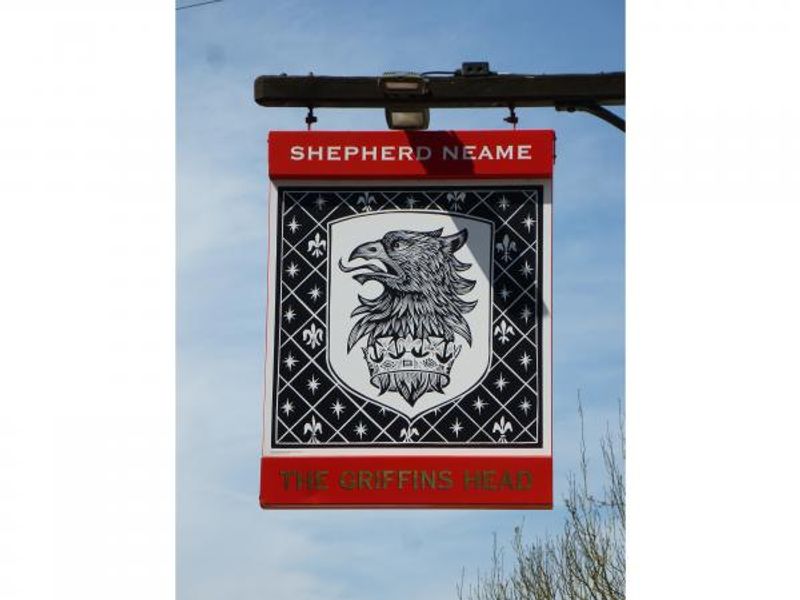 Griffins Head, Chillenden - Sign © Tony Wells. (Pub, Sign). Published on 08-05-2016