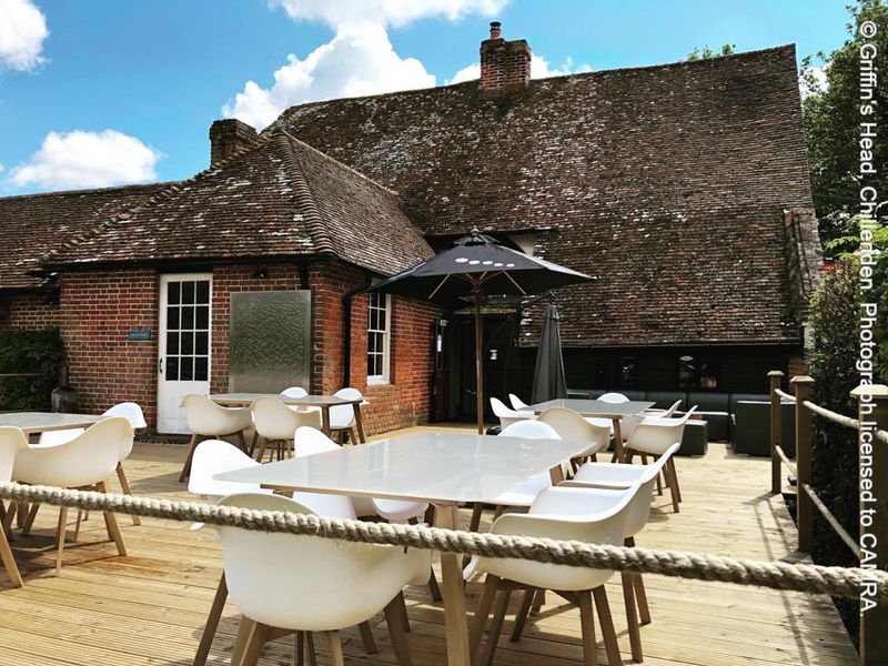 Griffins Head, Chillenden - Patio © Griffin's Head, Chillenden. (Pub, Garden). Published on 01-06-2025 