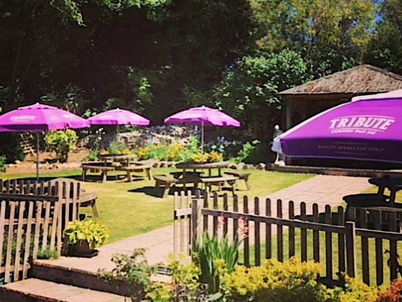 Jackdaw Inn, Denton - Garden © Jackdaw Inn.. (Pub, Garden). Published on 18-02-2024