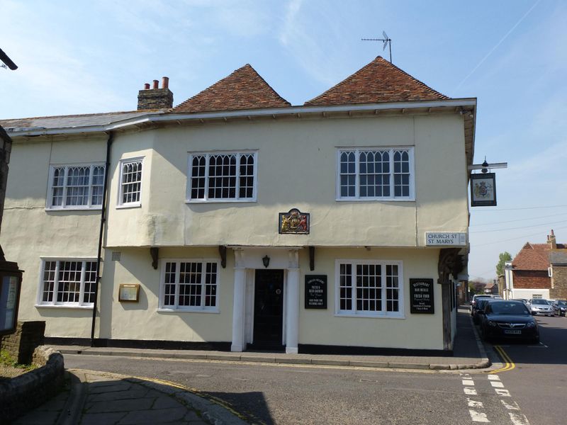 Kings Arms Hotel, Sandwich - External #2 © Tony Wells. (Pub, External). Published on 17-02-2024 