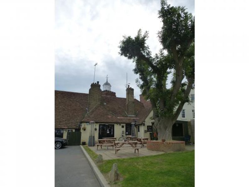 Farrier, Deal - Garden © Tony Wells.. (Pub, Garden). Published on 14-03-2016