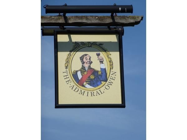 Admiral Owen, Sandwich - Sign © Tony Wells. (Pub, Sign). Published on 29-03-2015