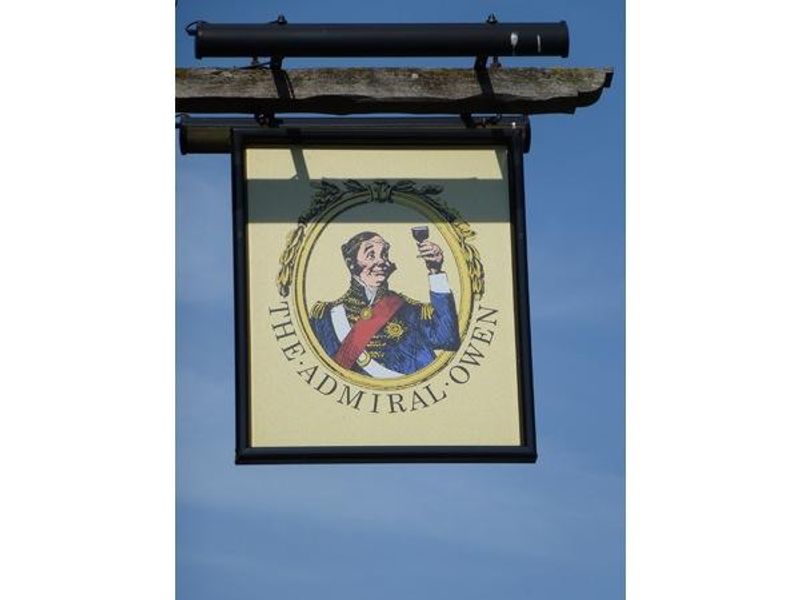 20140421 Admiral Owen, Sandwich - Sign. © Anthony Wells. (Pub, Sign). Published on 29-03-2015 