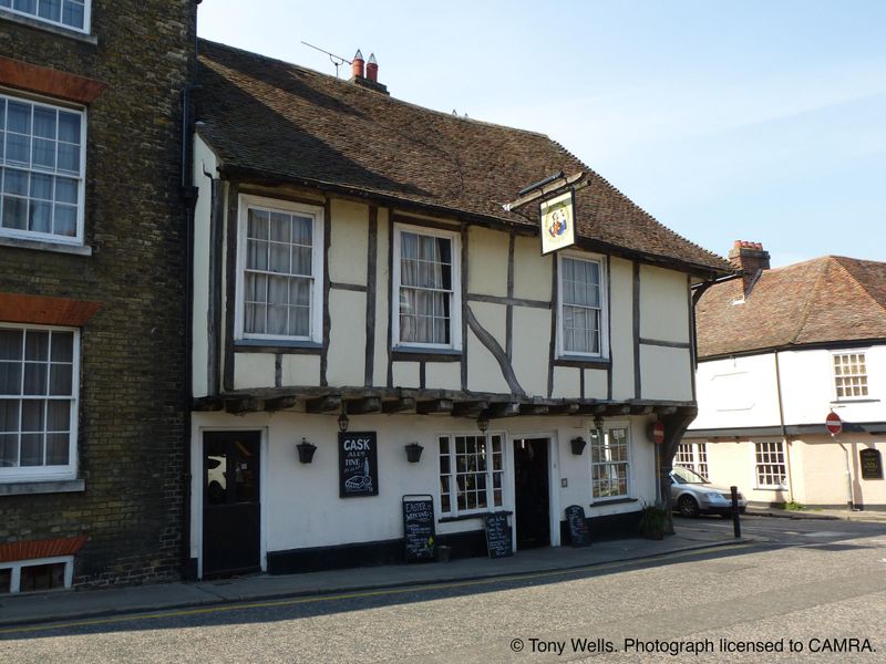 Admiral Owen, Sandwich - External © Tony Wells. (Pub, External, Key). Published on 16-09-2024