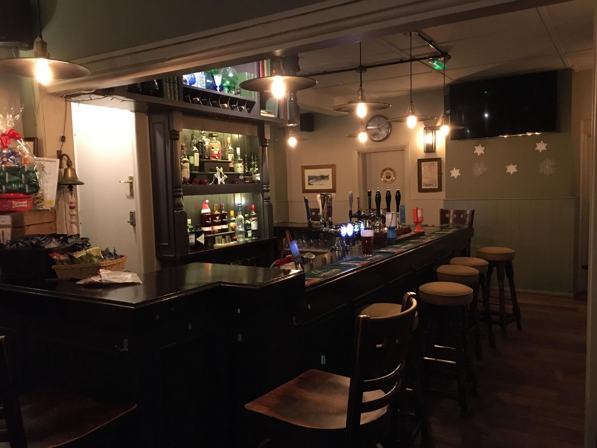 Alma, Deal - Bar #2 © Tony Wells. (Pub, Bar). Published on 25-12-2021