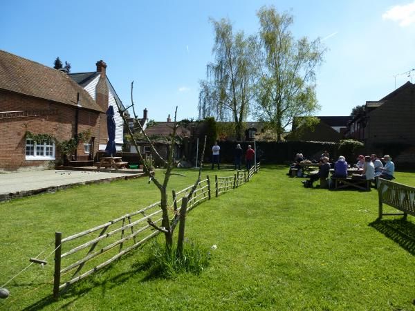 Anchor Inn, Wingham - Garden © Tony Wells. (Pub, Garden). Published on 02-05-2016