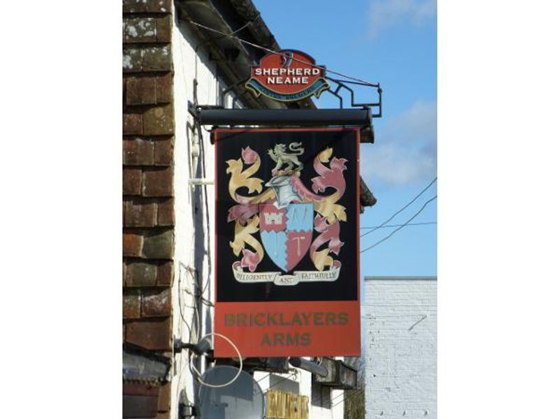 Bricklayers Arms, Shepherdswell - Sign © Tony Wells. (Pub, Sign). Published on 31-03-2015
