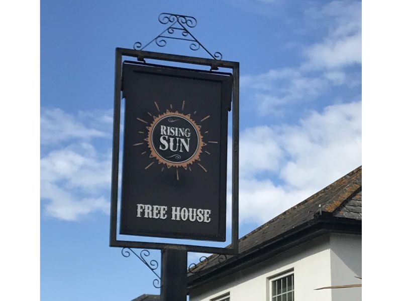 Rising Sun, Kingsdown - Sign © Tony Wells.. (Pub, Sign). Published on 05-05-2024