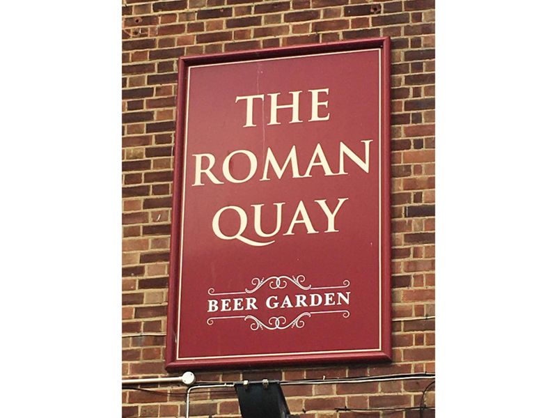 Roman Quay, Dover - Sign © Tony Wells.. (Pub, Sign). Published on 28-09-2022