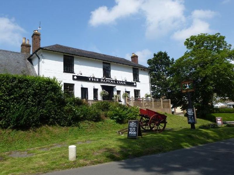 Royal Oak, Nonington - External © Tony Wells. (Pub, External, Key). Published on 26-03-2015