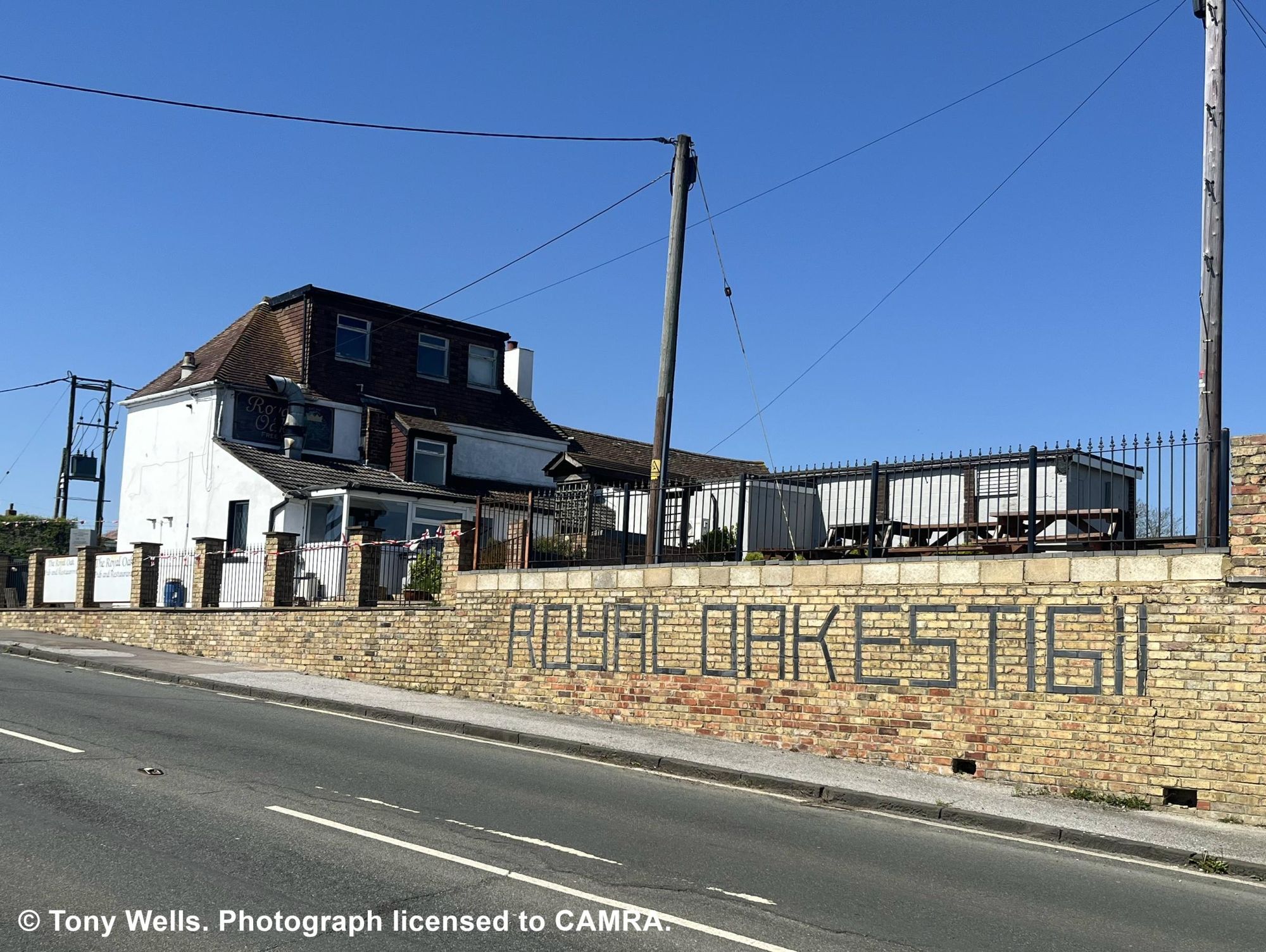 Royal Oak, Capel-le-Ferne - External #2 © Tony Wells. (Pub, External). Published on 26-04-2026