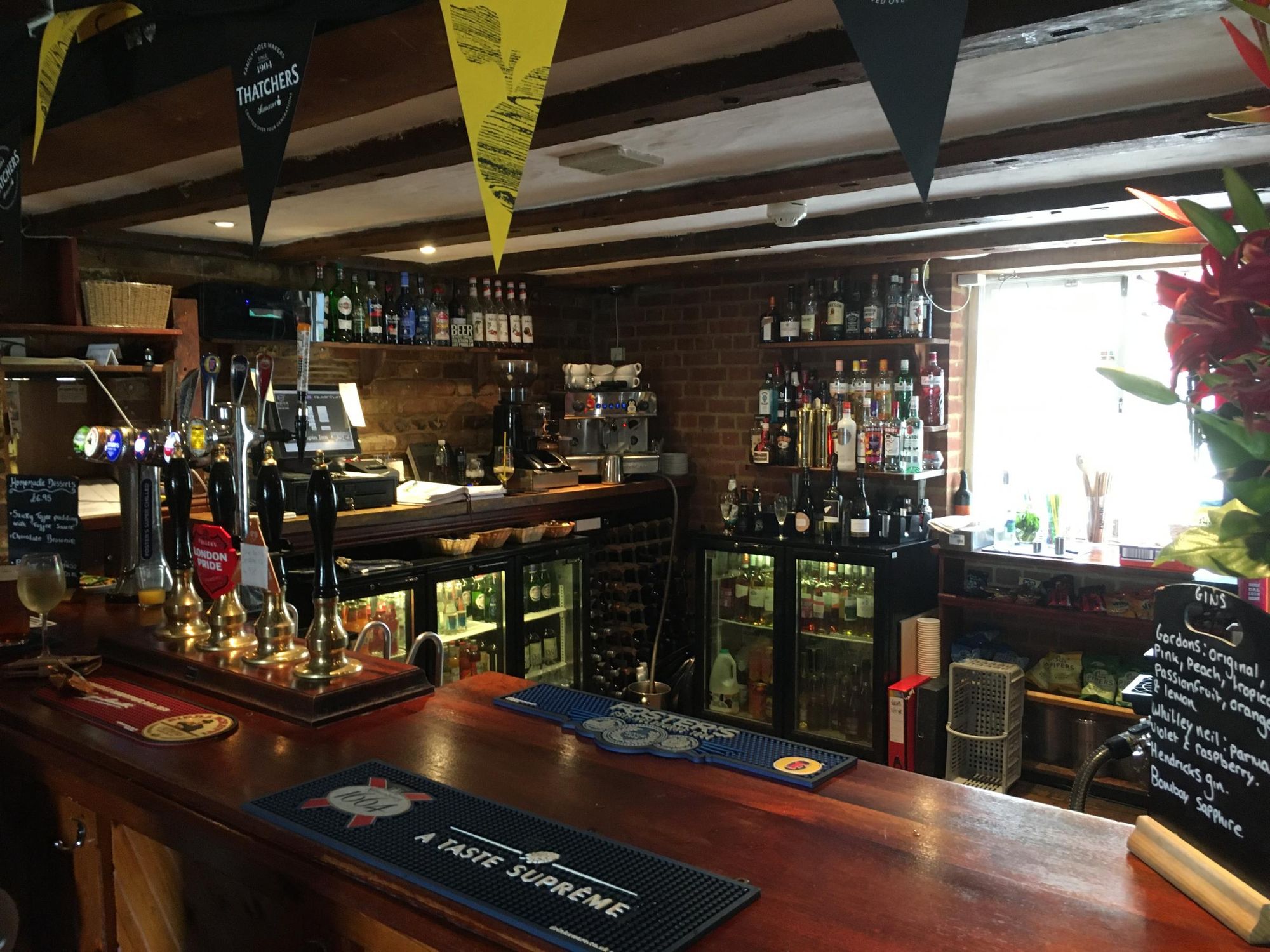 St Crispin Inn, Worth - Bar © Tony Wells. (Pub, Bar). Published on 03-05-2022