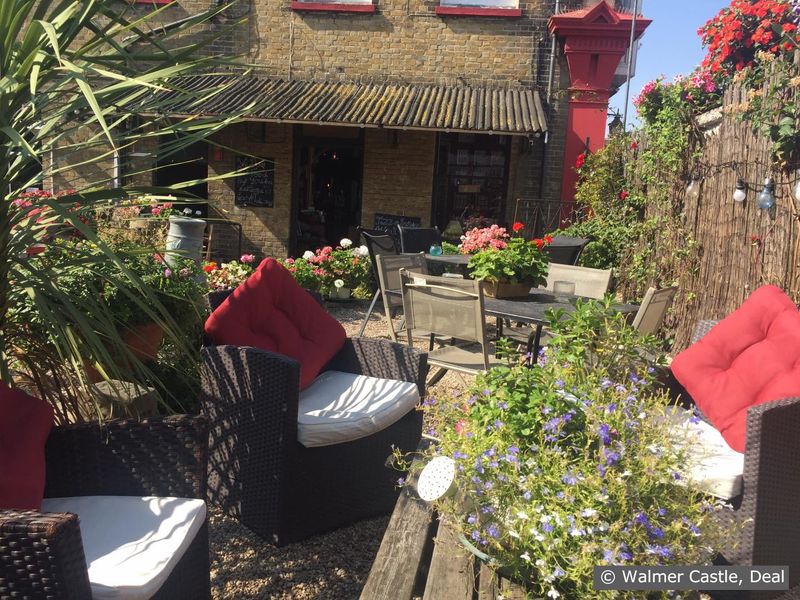 Walmer Castle, Deal - Garden. (Pub, Garden). Published on 17-04-2021 