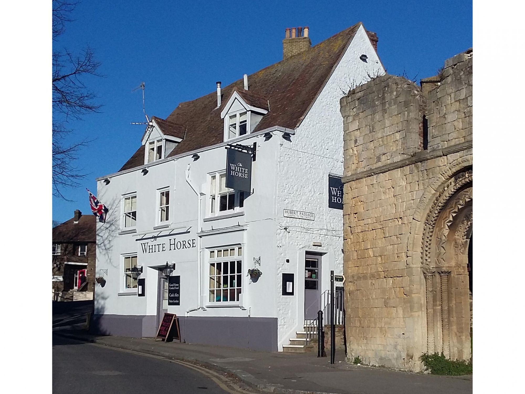 White Horse, Dover - External © Jeff Tucker. (Pub, External, Key). Published on 25-01-2022