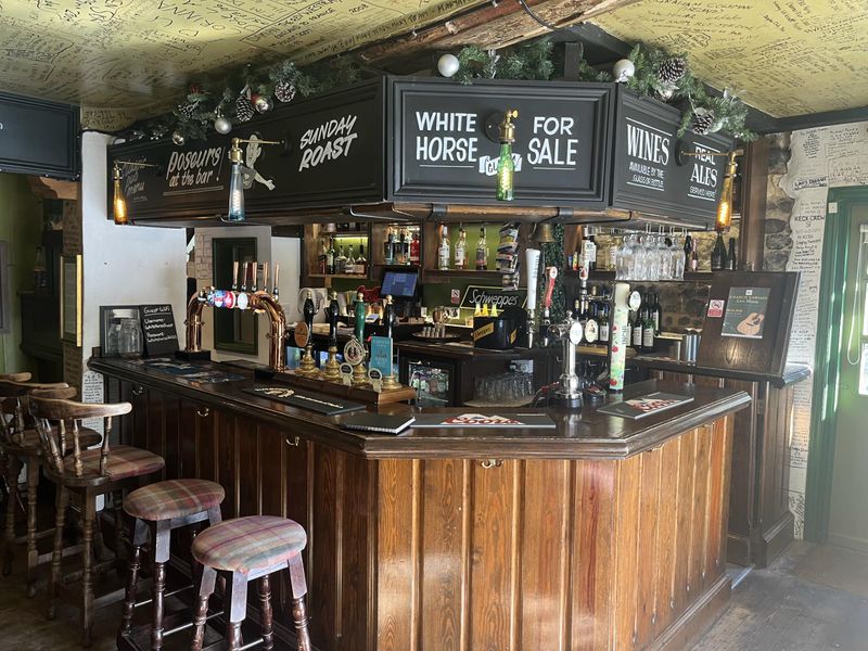 White Horse, Dover - Bar © Tony Wells. (Pub, Bar). Published on 18-03-2026 
