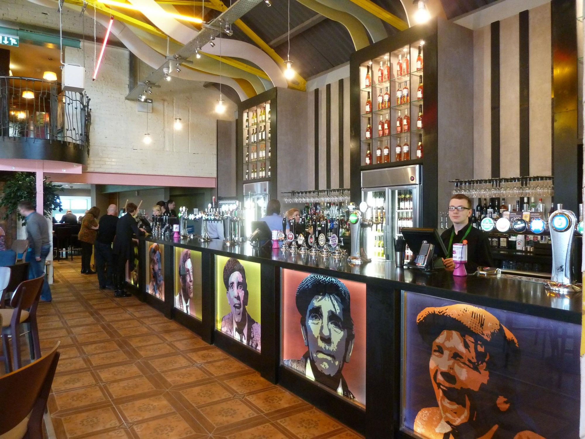 Sir Norman Wisdom, Deal - Bar #1 © Tony Wells. (Pub, Bar). Published on 14-08-2021