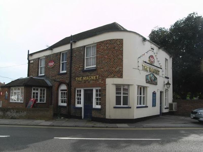 Magnet Inn, Deal - External © Tony Wells. (Pub, External, Key). Published on 05-04-2015