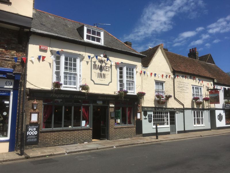 Market Inn, Sandwich - External #1 © Tony Wells. (Pub, External, Key). Published on 02-07-2019 