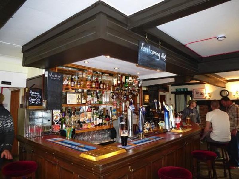 Red Lion, St. Margarets-at-Cliffe - Bar © Tony Wells. (Pub, Bar). Published on 01-07-2015