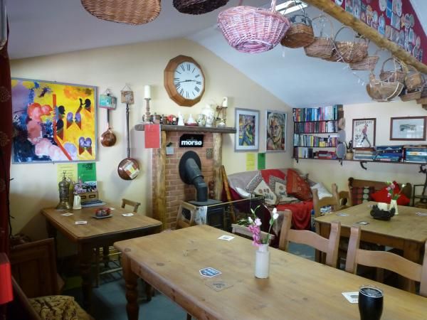 Wrong Turn, Barfrestone - Bar #2 © Tony Wells. (Pub, Bar). Published on 08-05-2016