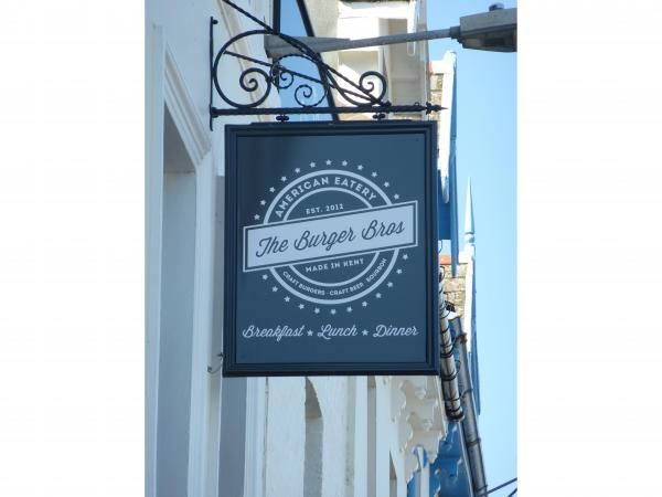 Tap Room, Deal - Sign © Tony Wells. (Pub, Sign). Published on 31-01-2016