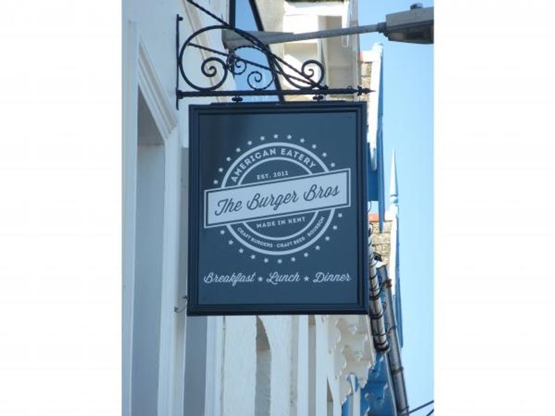 Tap Room, Deal - Sign © Tony Wells. (Pub, Sign). Published on 31-01-2016 