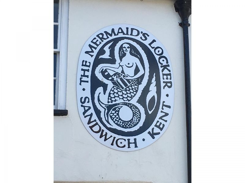 Mermaid's Locker, Sandwich - Sign © Tony Wells.. (Pub, Sign). Published on 12-06-2019