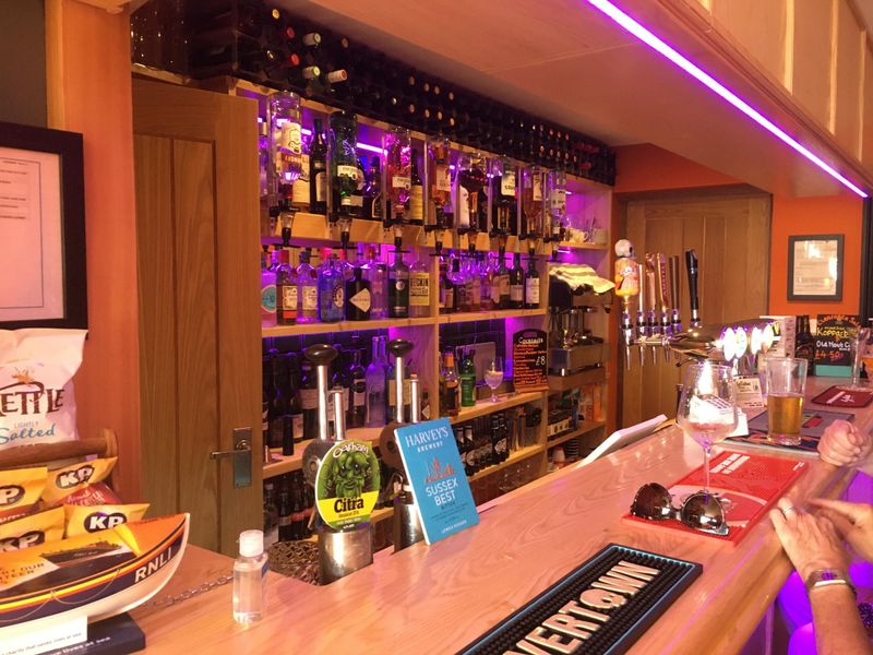 Le tabac, Deal - Bar © Tony Wells. (Pub, Bar). Published on 08-05-2022 