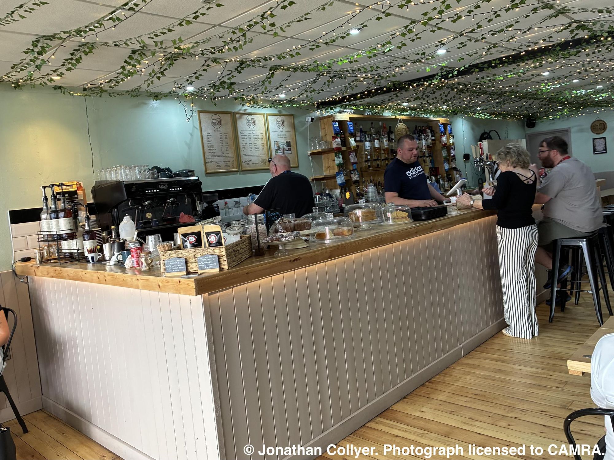 Bean & Barrel, Dover - Bar © Jonathan Collyer. (Pub, Bar). Published on 25-05-2026