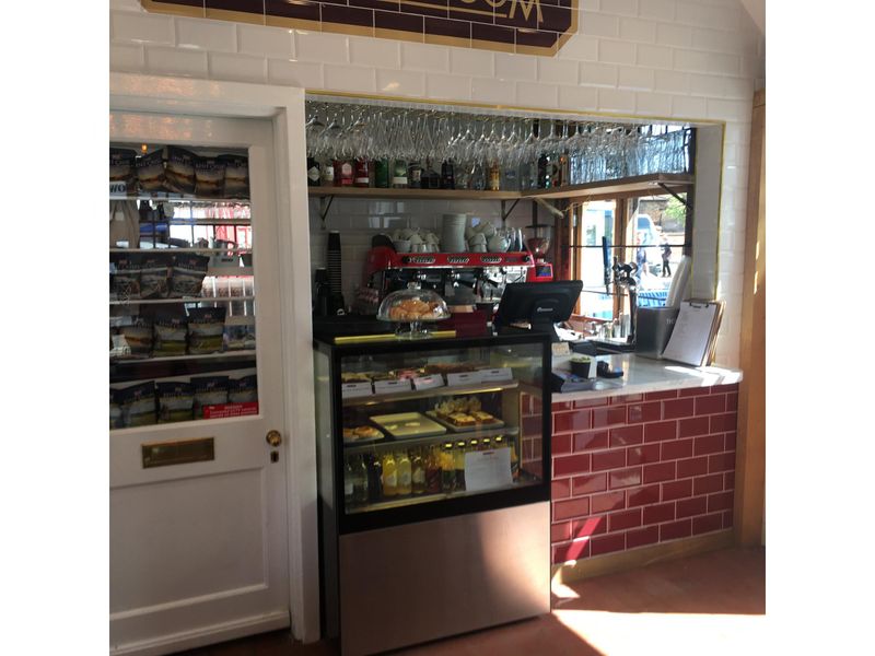 Waiting Room, Sandwich - Bar © Tony Wells. (Pub, Bar). Published on 27-06-2022