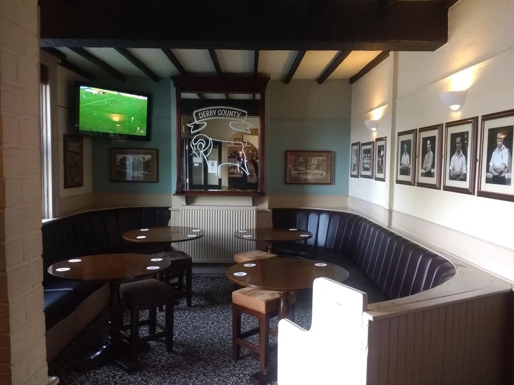 (Pub, Bar). Published on 09-07-2022