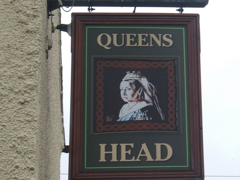 Queen's Head, Ockbrook - sign. (Pub, Sign). Published on 13-08-2014